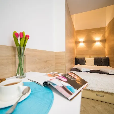 міні економ на вул крехівська 7в- в центральній частині львова Львів